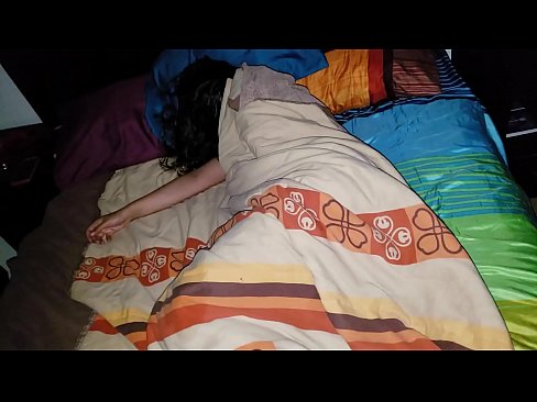 ❤️ Stedbarn skælder sin unge stedmor ud, mens hun sover. ❤️❌ Porno at da.pornogroupp.ru ❌️❤